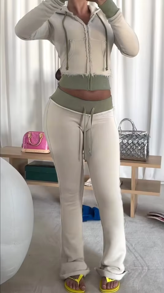 Knitted Sweatshirt2